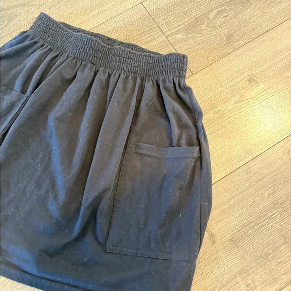 American Apparel L Black Skater Skirt - Picture 2 of 4